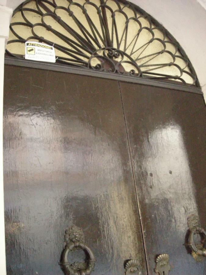 Terrazza Petroni Apartment Bologna Bagian luar foto